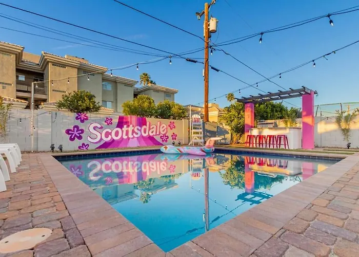 Holiday home Scottsdoll Dreamhouse Walk To Old Town New Scottsdale