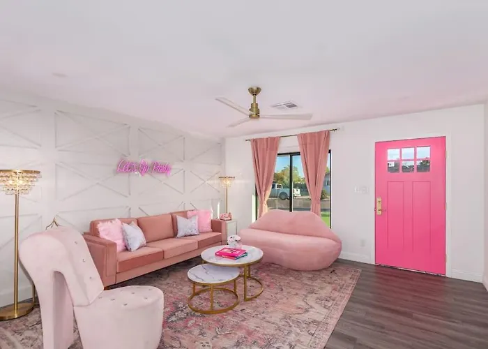 Scottsdoll Dreamhouse Walk To Old Town New Holiday home Scottsdale