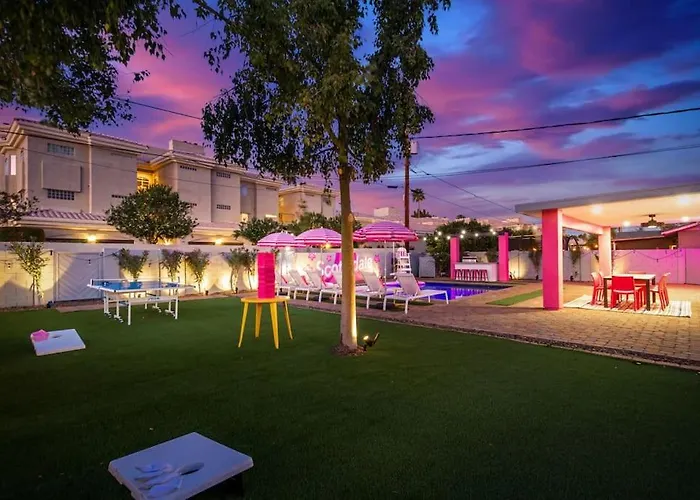 Holiday home Scottsdoll Dreamhouse Walk To Old Town New Scottsdale